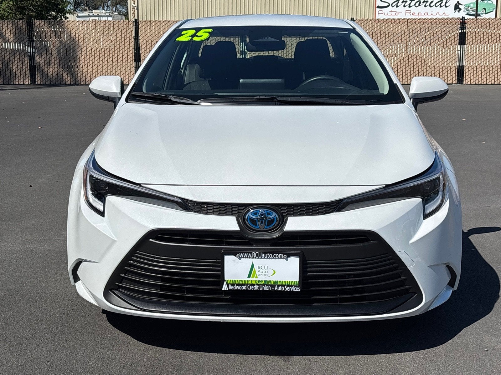 2025 Toyota Corolla Hybrid LE