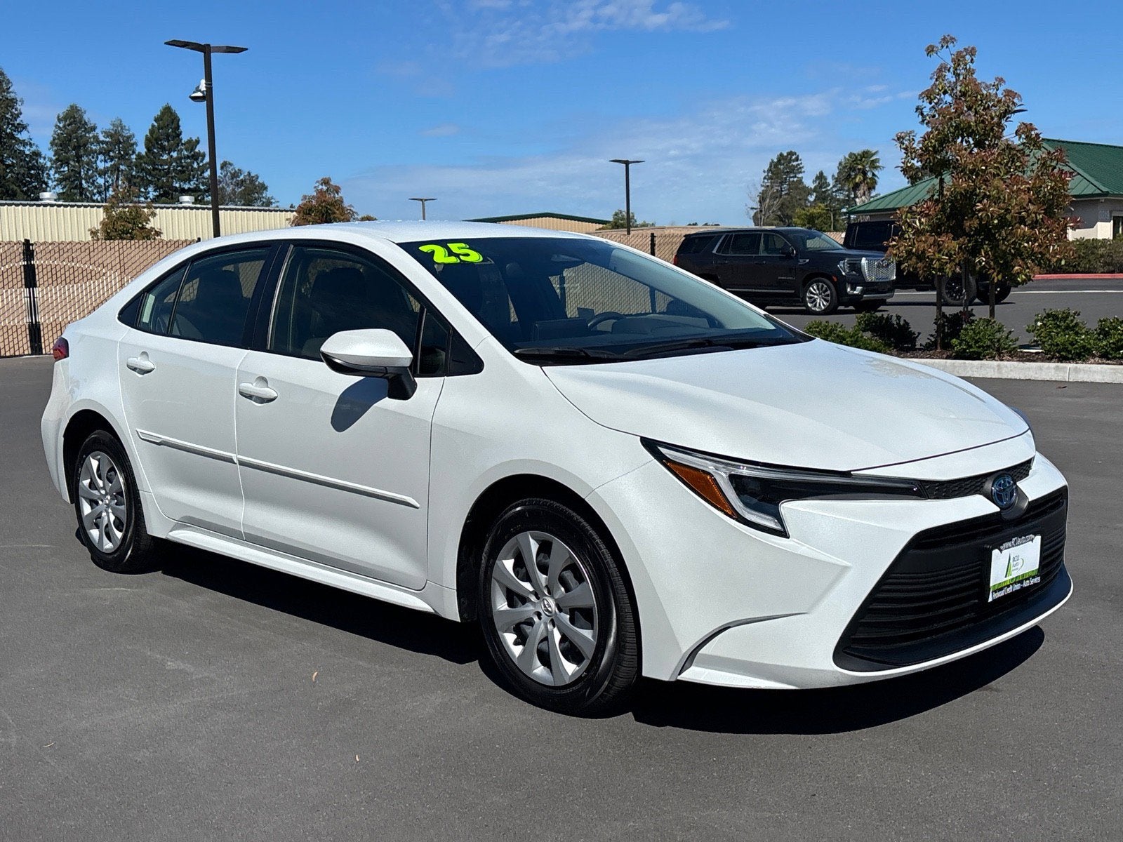 2025 Toyota Corolla Hybrid LE