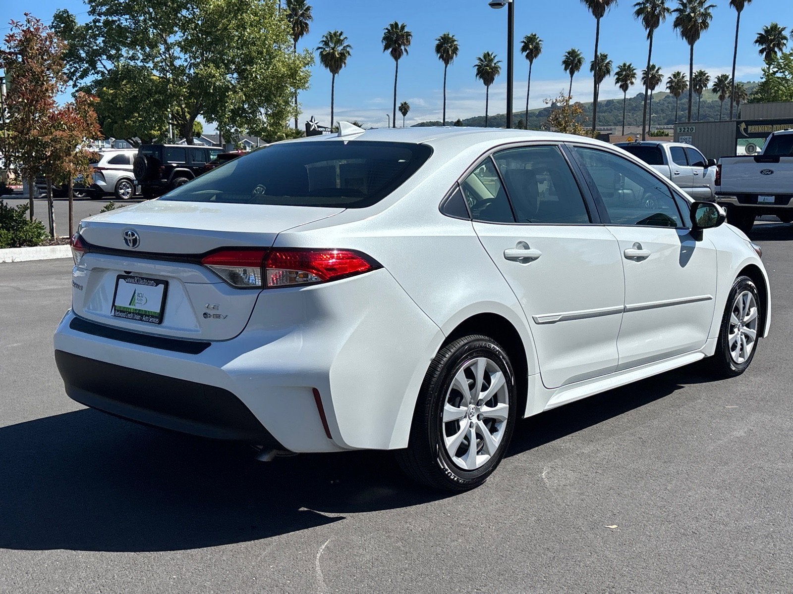 2025 Toyota Corolla Hybrid LE