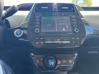 2022 Toyota Prius LE