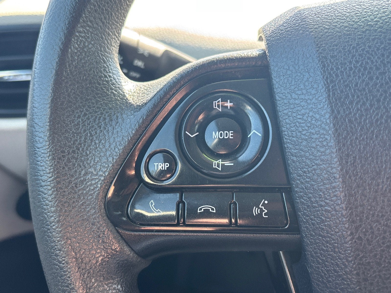 2022 Toyota Prius LE