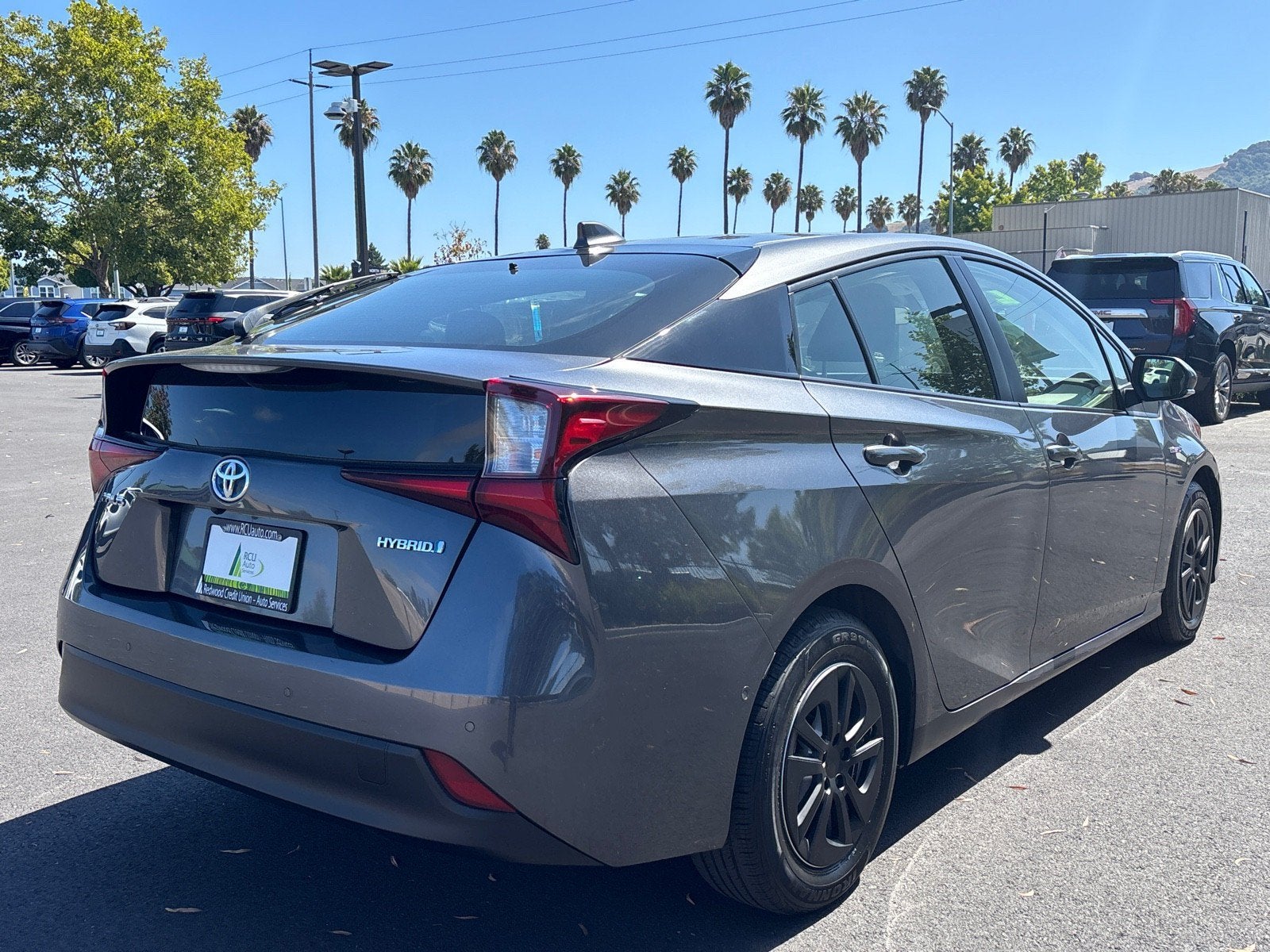 2022 Toyota Prius LE