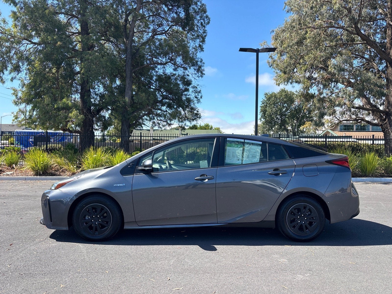 2022 Toyota Prius LE