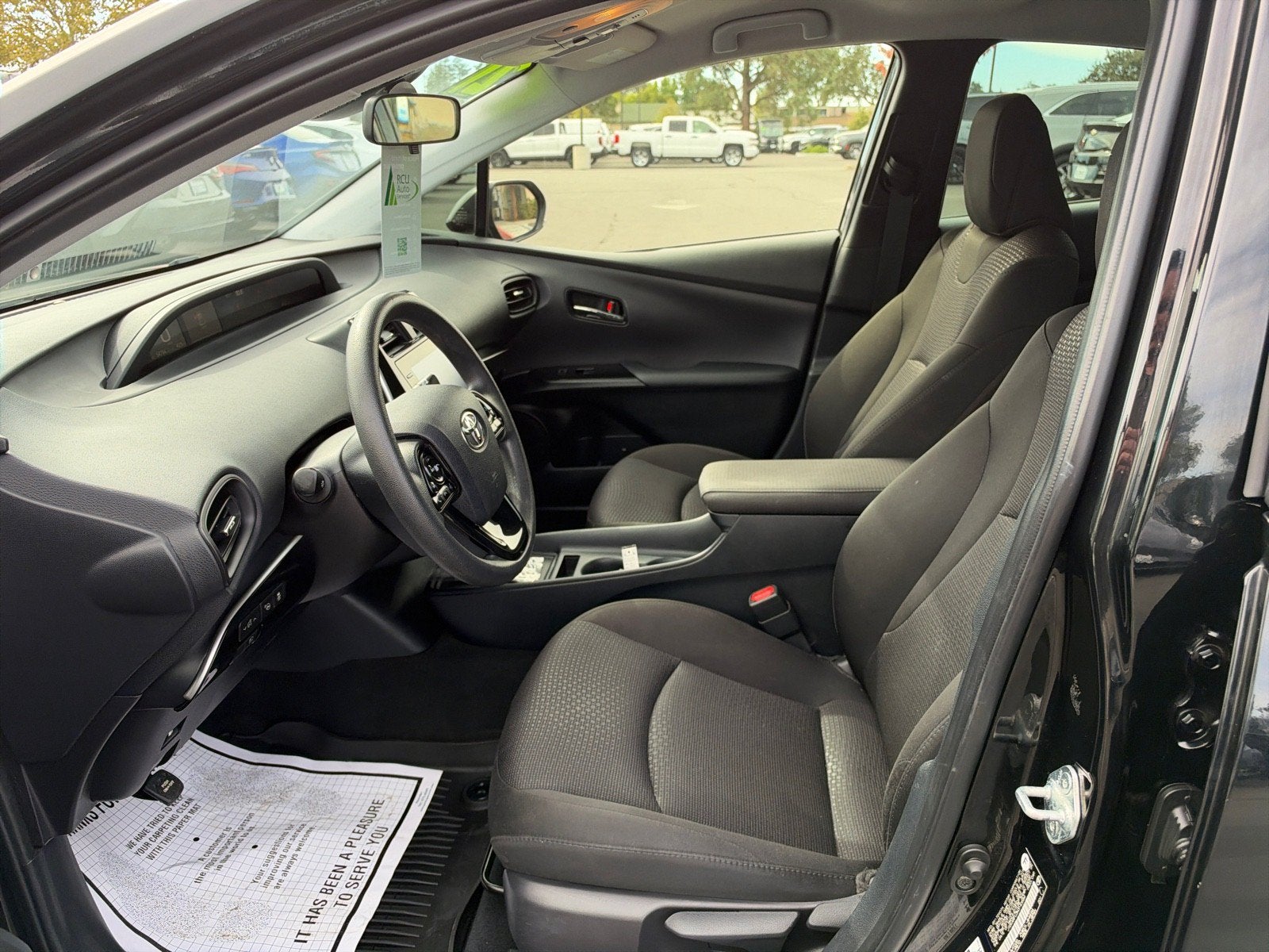 2021 Toyota Prius LE