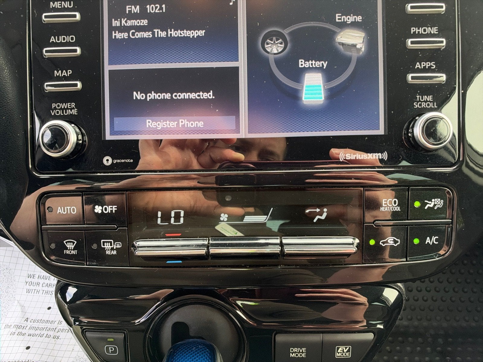2021 Toyota Prius LE