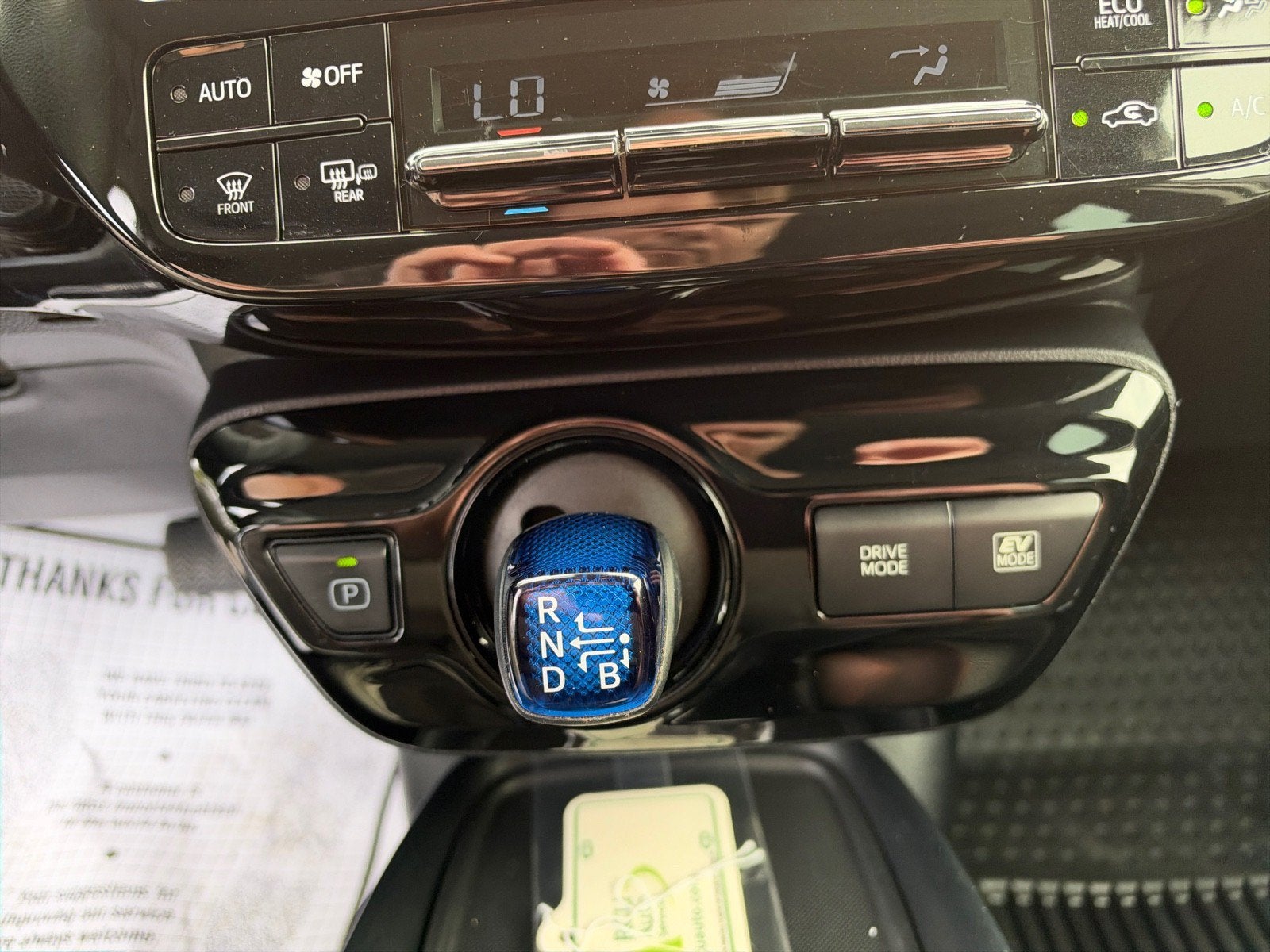 2021 Toyota Prius LE