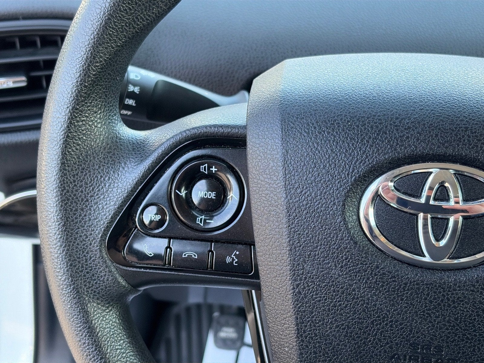 2019 Toyota Prius LE