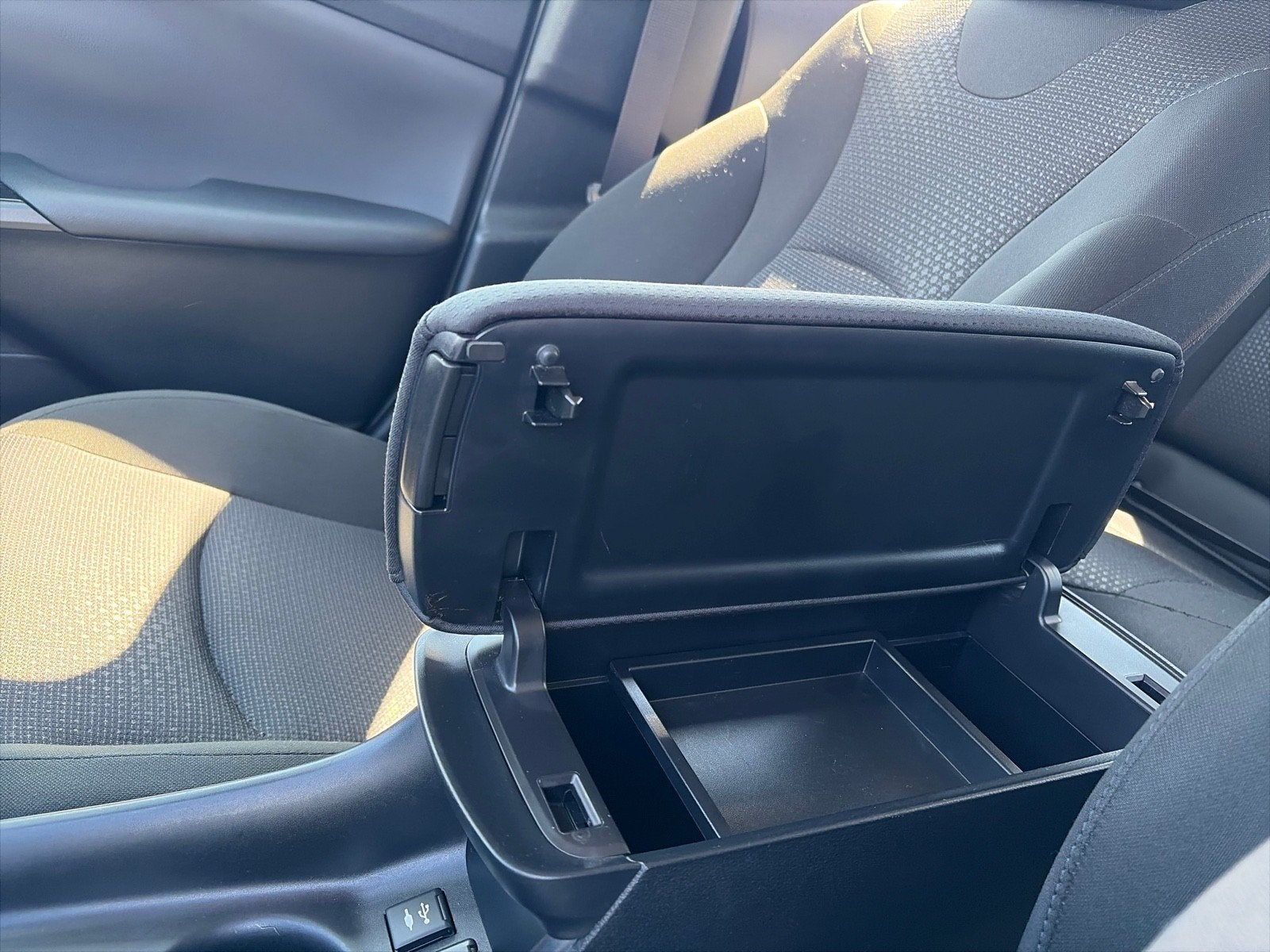 2019 Toyota Prius LE