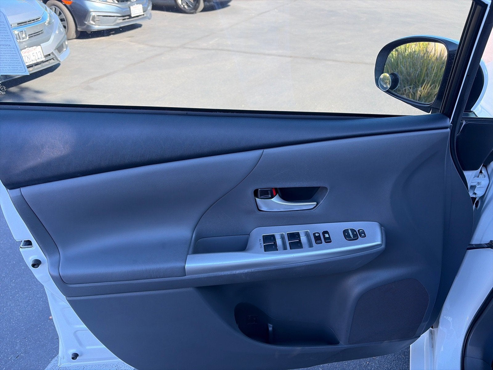 2012 Toyota Prius v Five