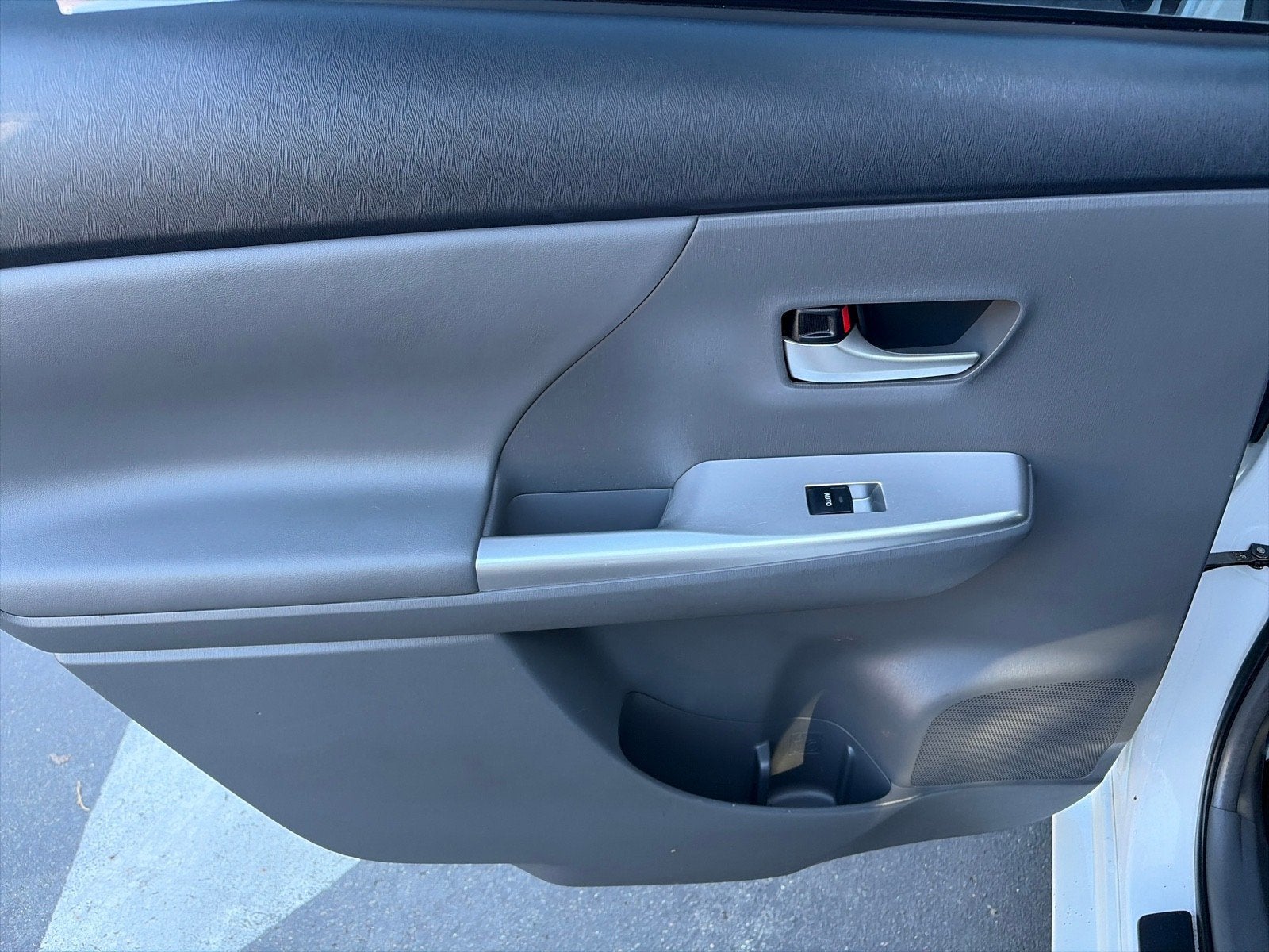 2012 Toyota Prius v Five