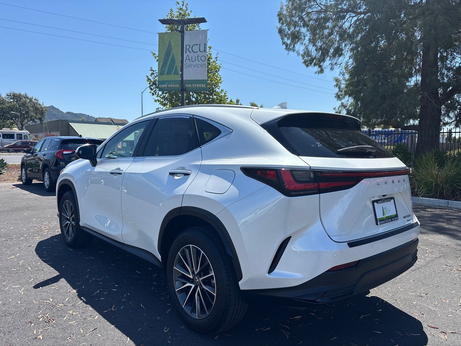 2024 Lexus NX NX 350h Premium