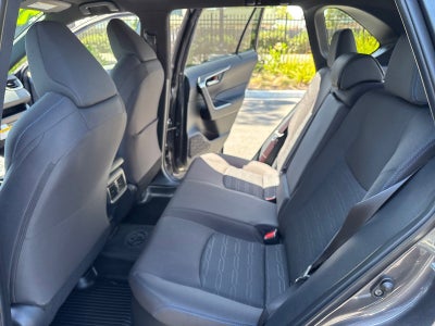 2025 Toyota RAV4 Hybrid SE