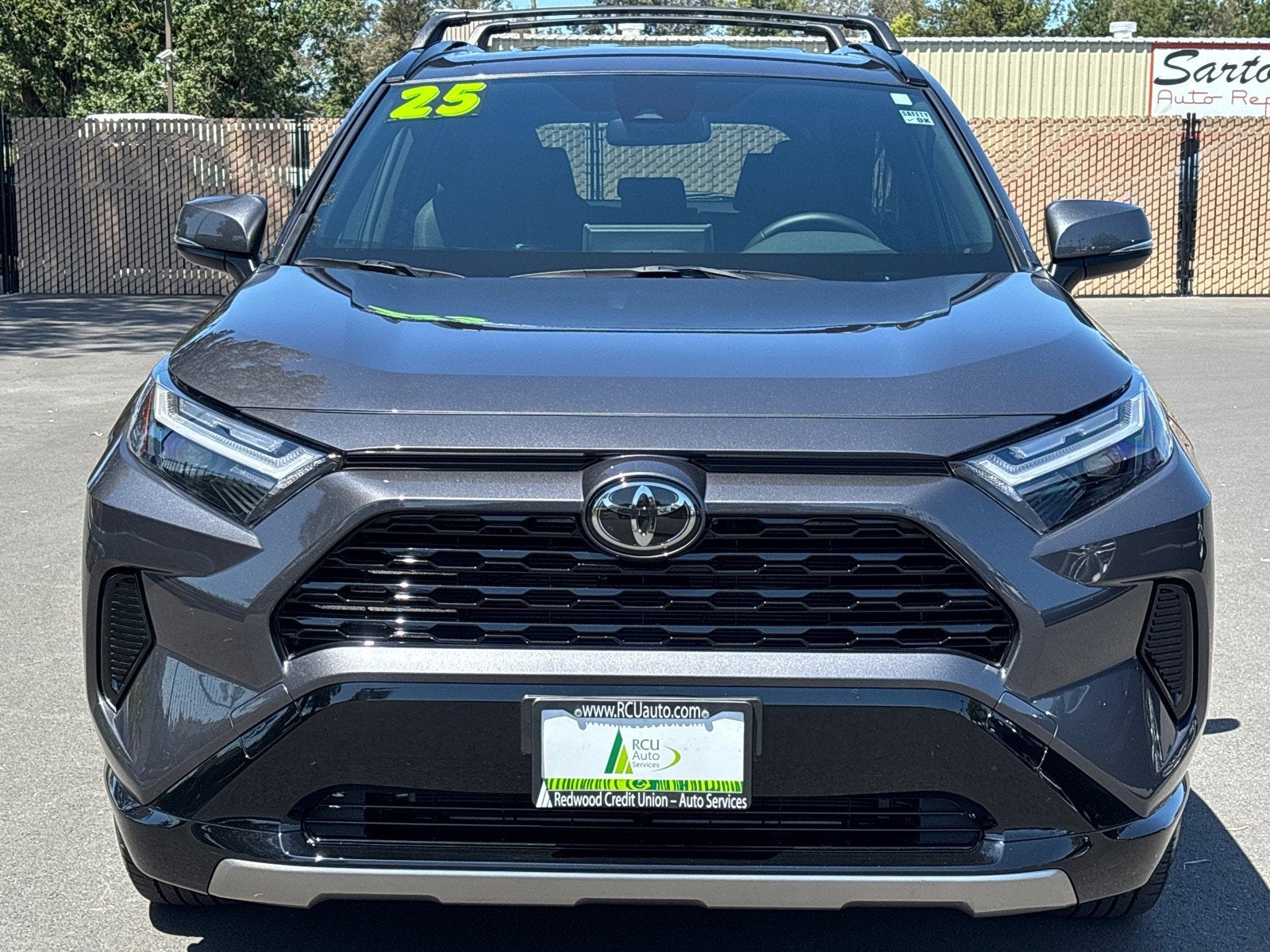 2025 Toyota RAV4 Hybrid SE