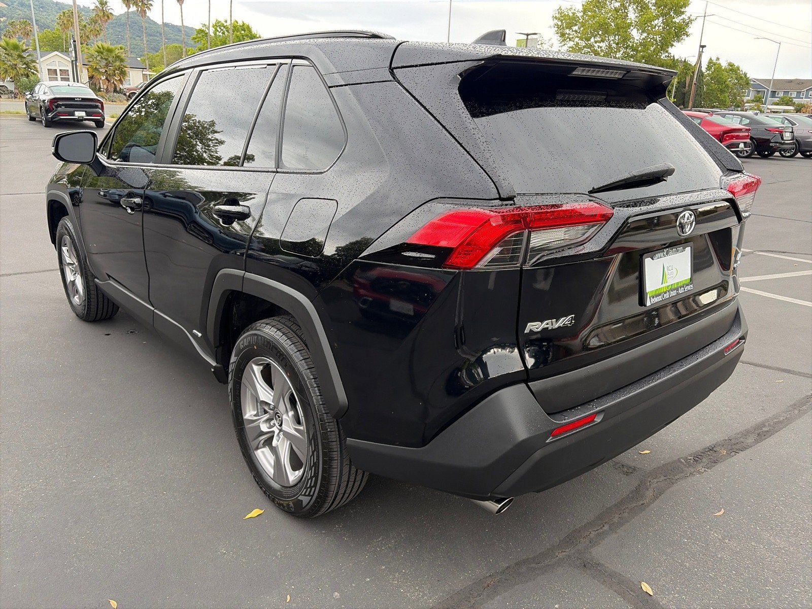 2025 Toyota RAV4 Hybrid LE