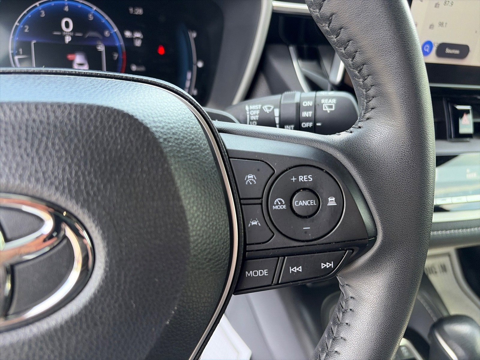 2024 Toyota Corolla Hatchback XSE