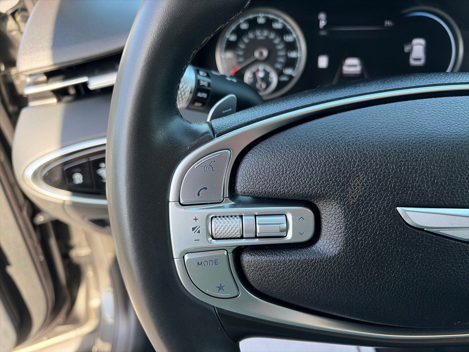 2025 Genesis GV70 2.5T