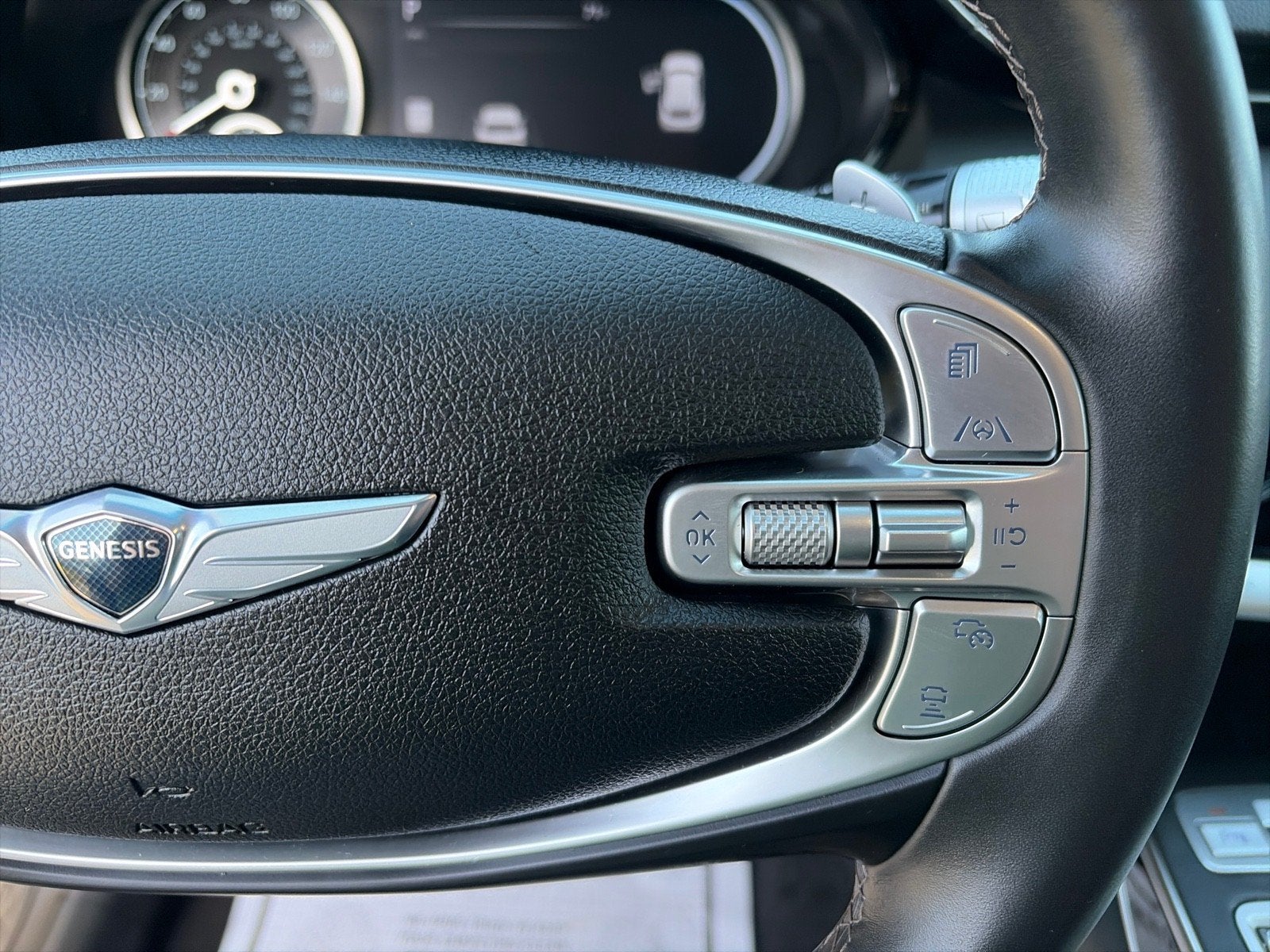 2025 Genesis GV70 2.5T
