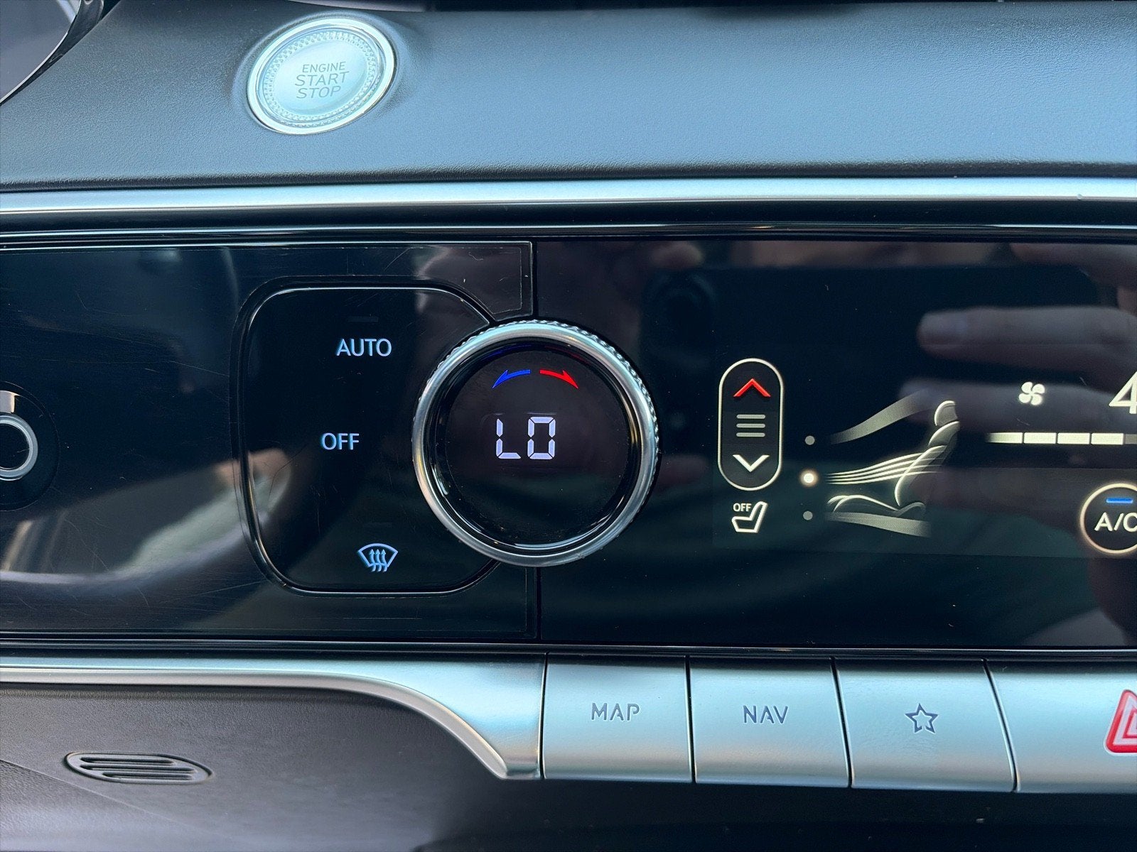 2025 Genesis GV70 2.5T