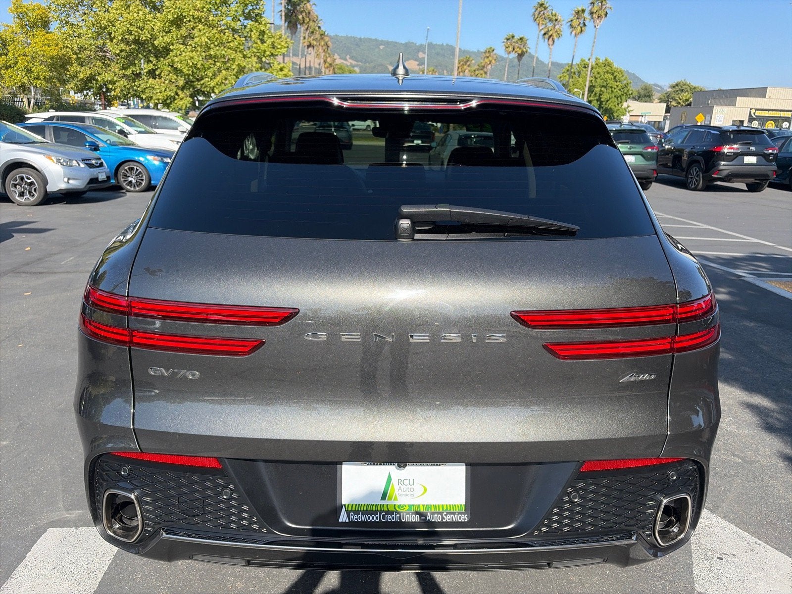 2025 Genesis GV70 2.5T
