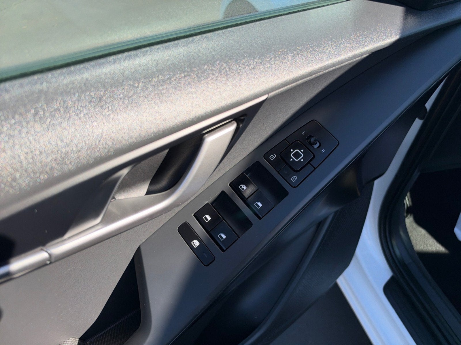 2025 Kia Niro LX