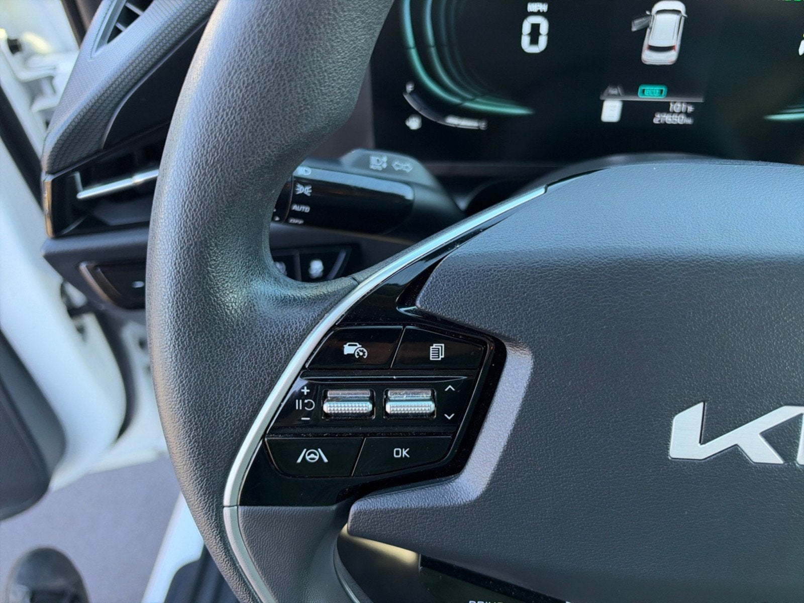 2025 Kia Niro LX