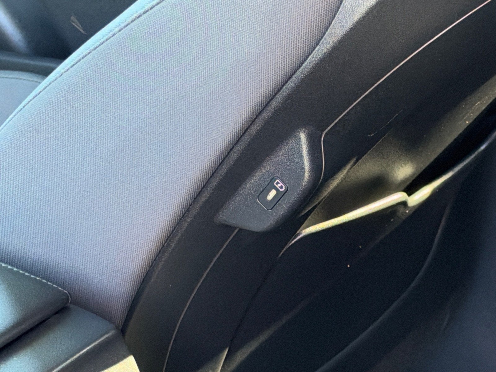 2025 Kia Niro LX