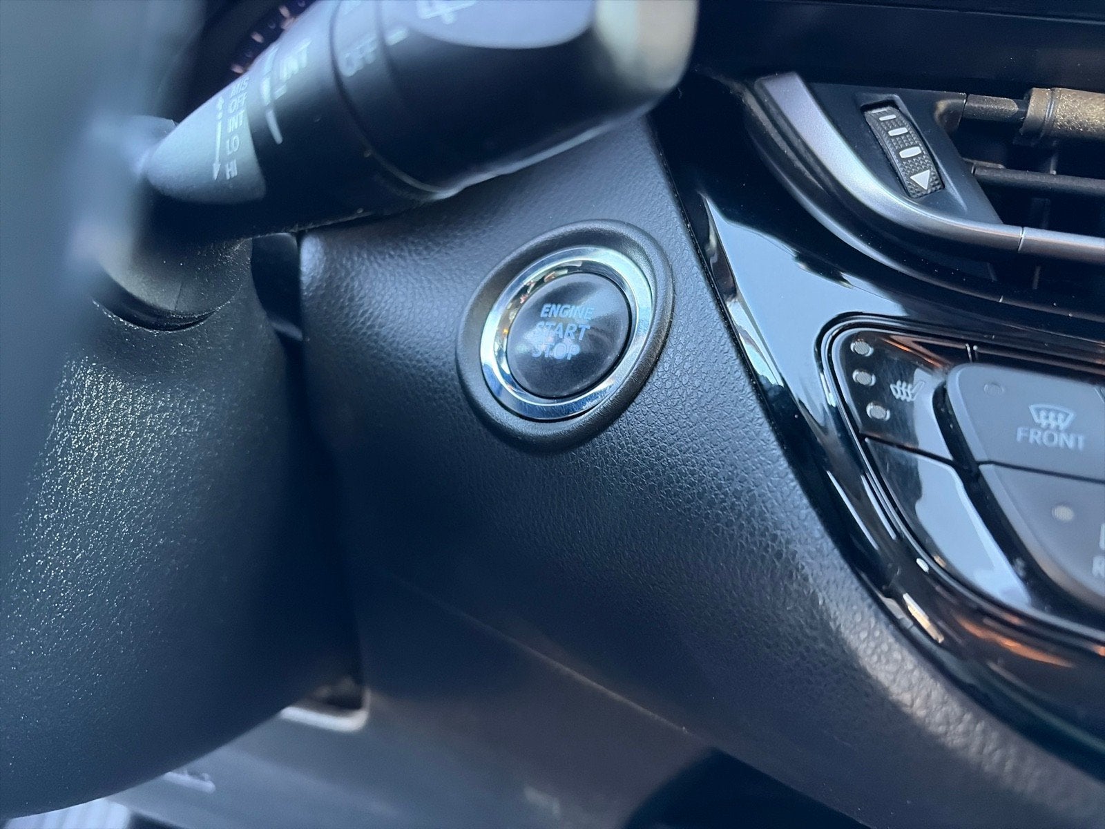 2022 Toyota C-HR Limited