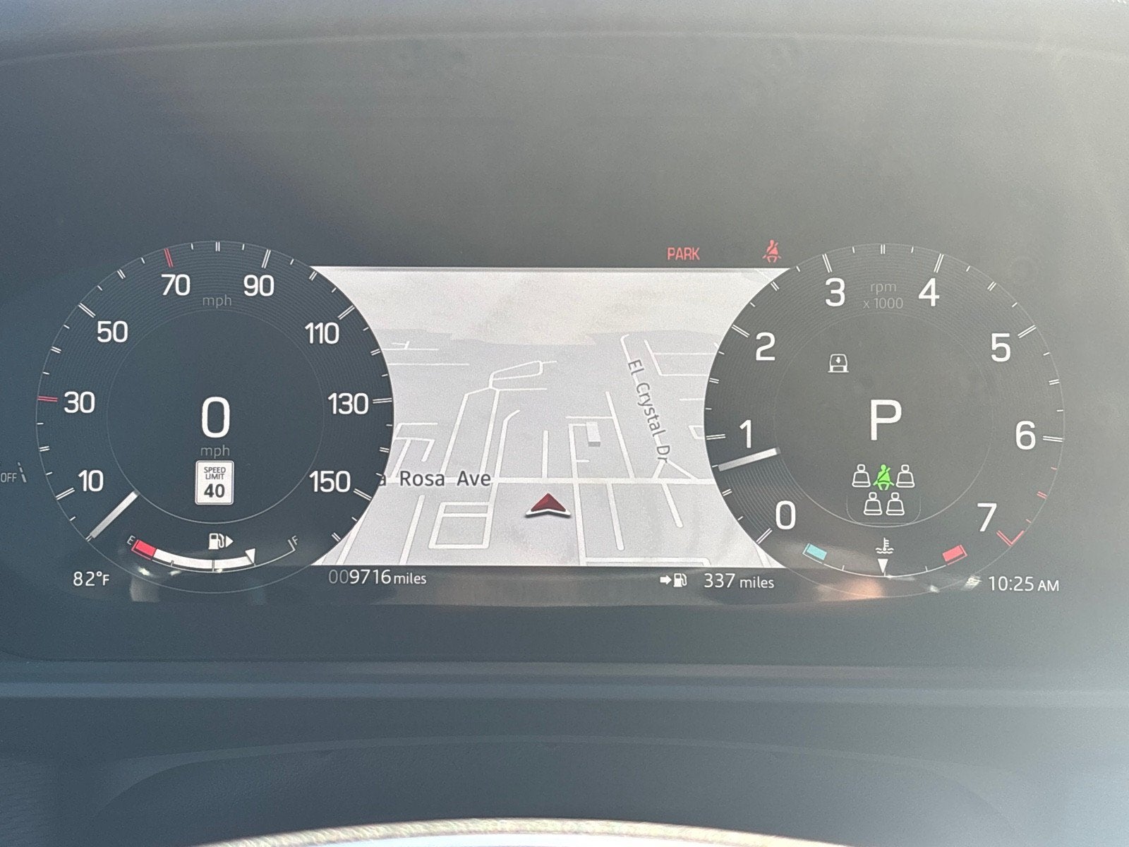 2025 Land Rover Discovery Dynamic SE