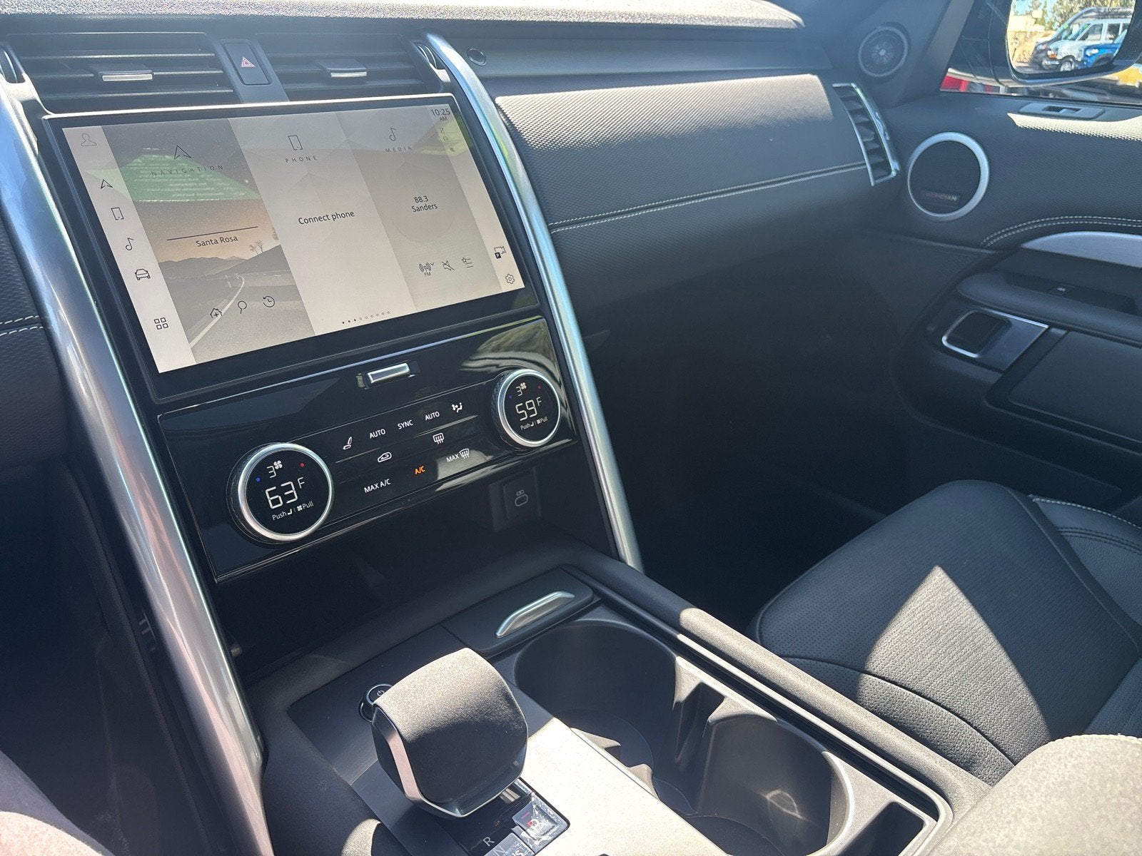 2025 Land Rover Discovery Dynamic SE