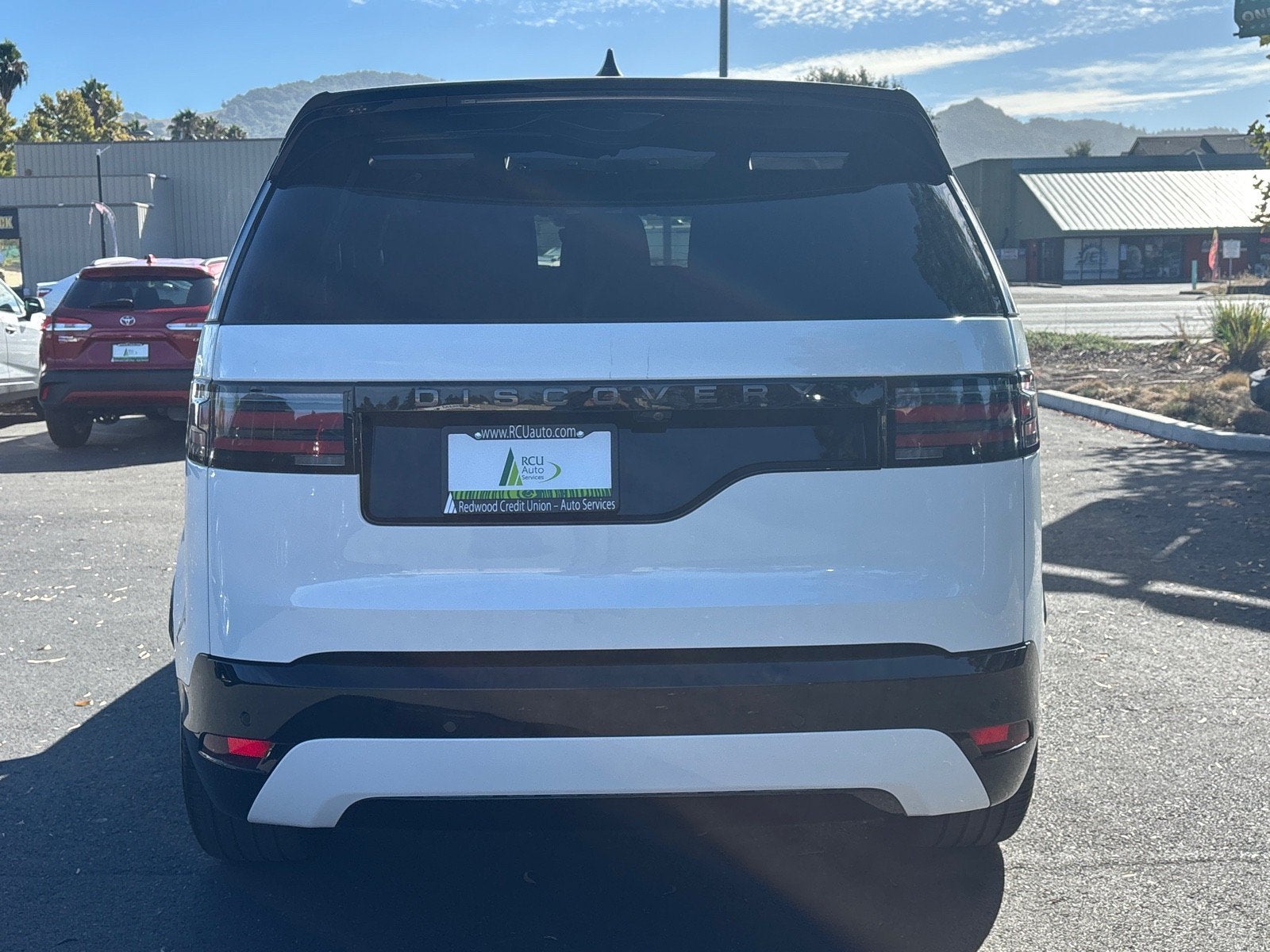 2025 Land Rover Discovery Dynamic SE